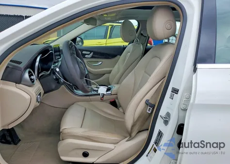 2015 Mercedes Benz C 300 из США, поврежденный, VIN 55SWF4JB3FU067586